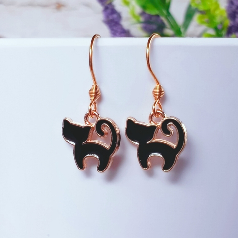 Spooky Halloween Black Cat Dangle Hook Earrings - Picture 1 of 3